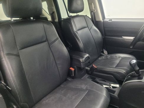 Used 2017 Jeep Compass High Altitude FWD image 21