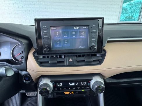 Used 2019 Toyota RAV4 XLE image 29