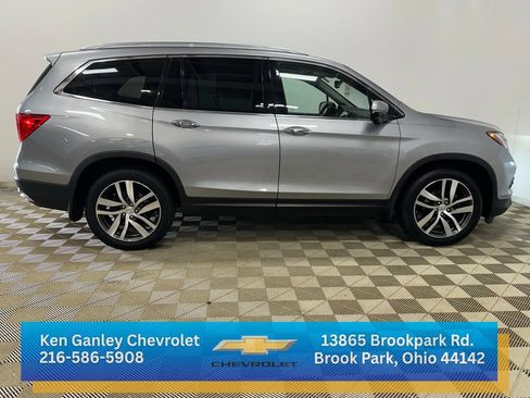 Used 2018 Honda Pilot Touring image 4