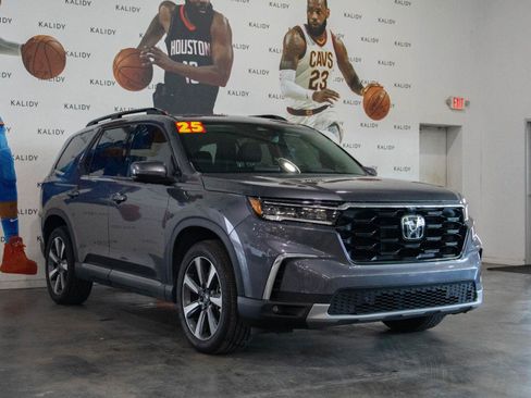 Used 2025 Honda Pilot Elite image 20