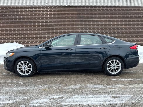 Used 2020 Ford Fusion SE image 29