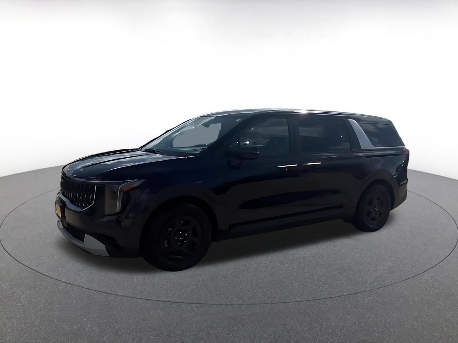 Used 2026 Kia Carnival FWD image 7
