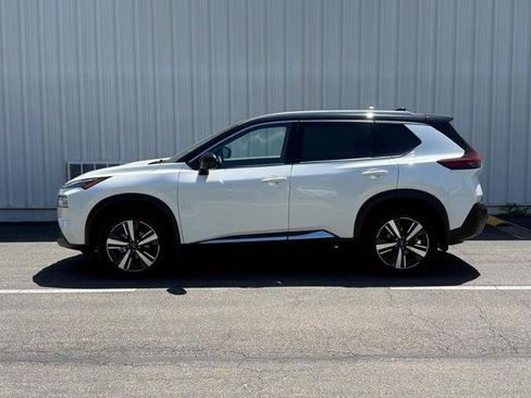 Used 2023 Nissan Rogue SL AWD/4WD image 2
