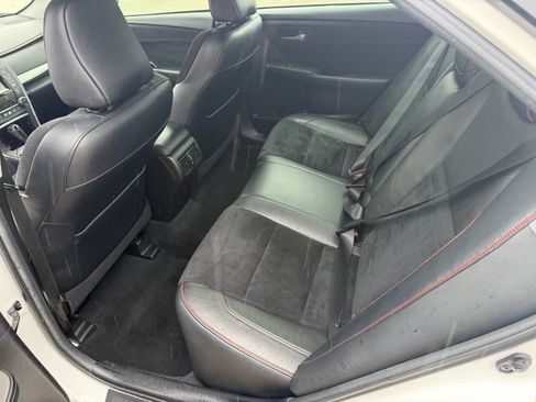Used 2015 Toyota Camry XSE image 8