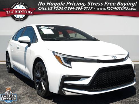 Used 2024 Toyota Corolla SE FWD image 1
