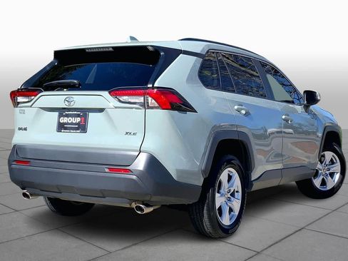 Used 2021 Toyota RAV4 XLE w/ Convenience Package image 14