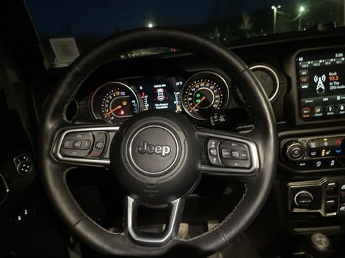 Used 2019 Jeep Wrangler Unlimited Sahara w/ Quick Order Package 24M Moab image 8