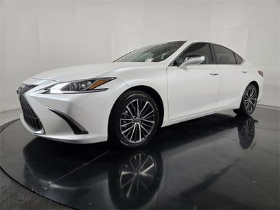 Certified 2023 Lexus ES 350 w/ Premium Package
