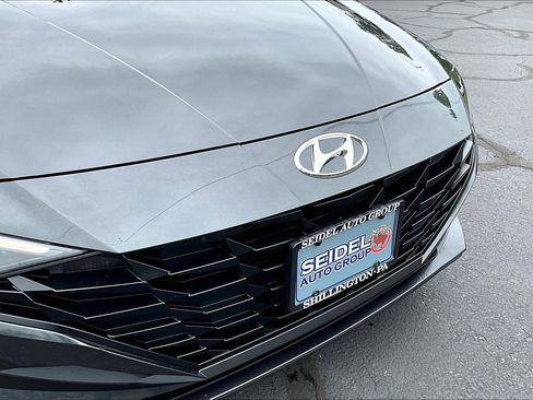 Used 2022 Hyundai Elantra SEL image 32