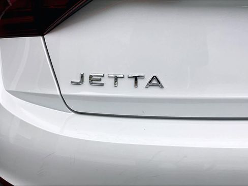 Used 2022 Volkswagen Jetta SEL image 32