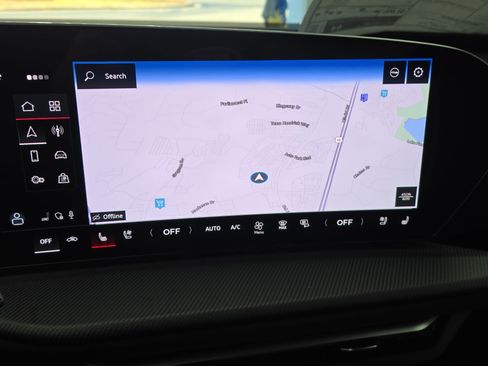 New 2025 Audi SQ5 Prestige image 22