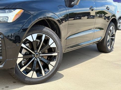 New 2026 Volvo XC60 T8 Plus w/ Protection Package Premier AWD/4WD image 7