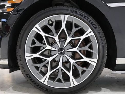 Used 2023 Genesis G90 3.5T AWD/4WD image 11