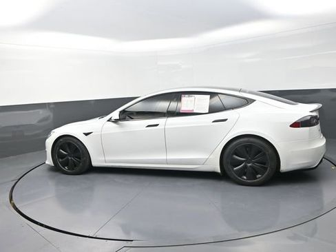Used 2022 Tesla Model S image 4