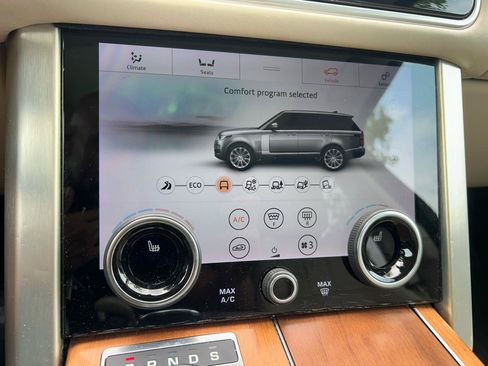 Used 2018 Land Rover Range Rover HSE AWD/4WD image 39