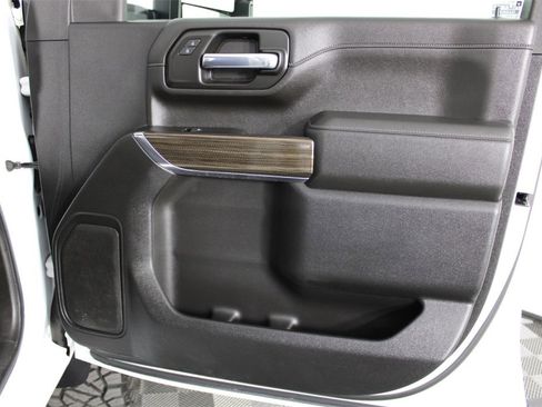 Used 2021 Chevrolet Silverado 2500 LT w/ Fleet Comfort Package image 35