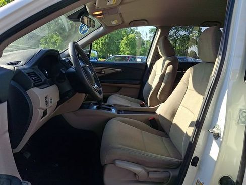 Certified 2019 Honda Pilot LX image 15