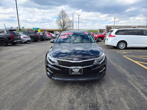 Used 2018 Kia Optima LX w/ Convenience Package FWD image 2
