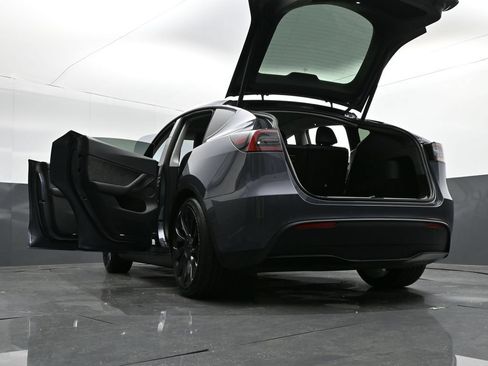 Used 2022 Tesla Model Y Performance AWD/4WD image 38