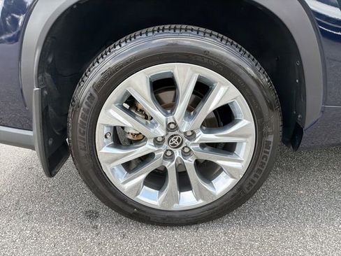 Used 2022 Toyota Highlander Limited AWD/4WD image 17