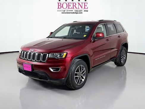 Used 2020 Jeep Grand Cherokee Laredo w/ 18" Wheel & 8.4" Radio Group image 3