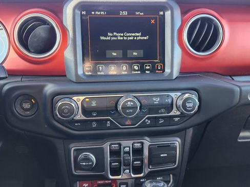 Used 2018 Jeep Wrangler Unlimited Rubicon image 28