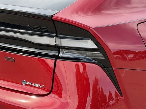 New 2026 Toyota Prius Plug-In Hybrid image 7