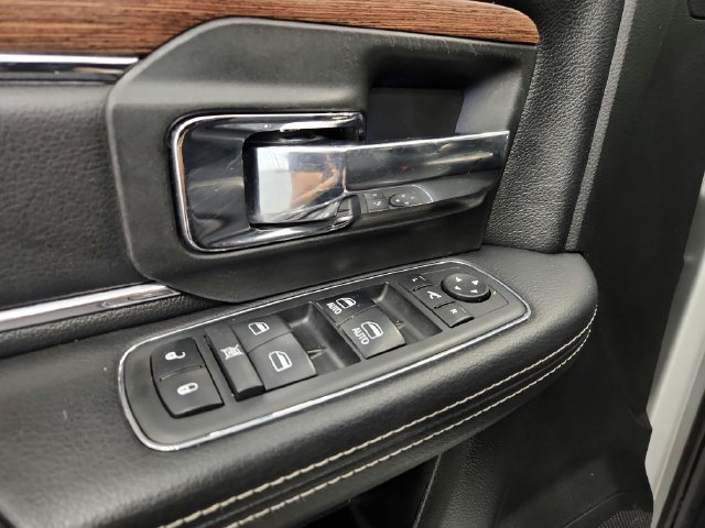 Used 2018 RAM 2500 Laramie w/ Snow Chief Group AWD/4WD image 40