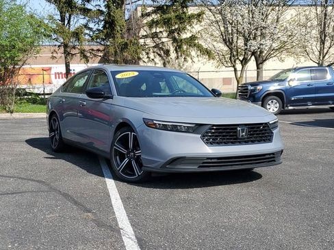 Used 2023 Honda Accord Sport image 31
