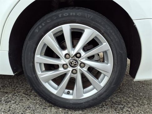 Used 2023 Toyota Camry LE image 33