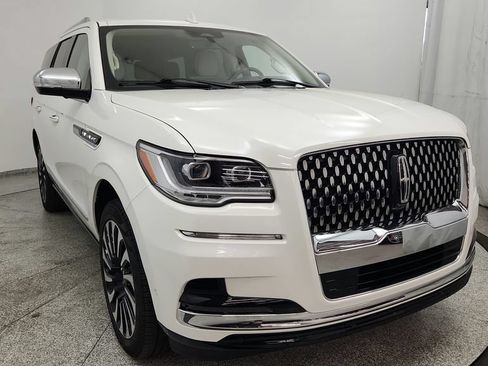 Used 2024 Lincoln Navigator Black Label AWD/4WD image 12