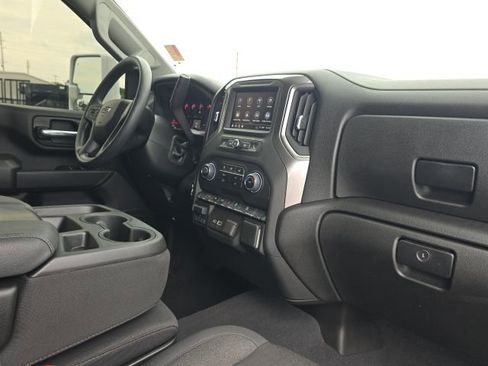 Used 2025 Chevrolet Silverado 2500 Custom w/ Custom Value Package AWD/4WD image 22