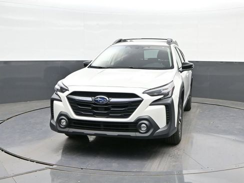 Used 2024 Subaru Outback Premium image 26