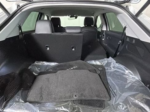 Certified 2025 Hyundai Ioniq 5 SEL AWD/4WD image 28