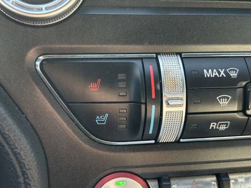 Used 2019 Ford Mustang Premium image 20