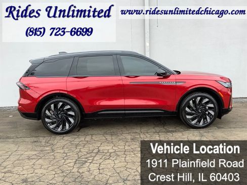 Used 2025 Lincoln Nautilus Reserve w/ Jet Appearance Package image 7