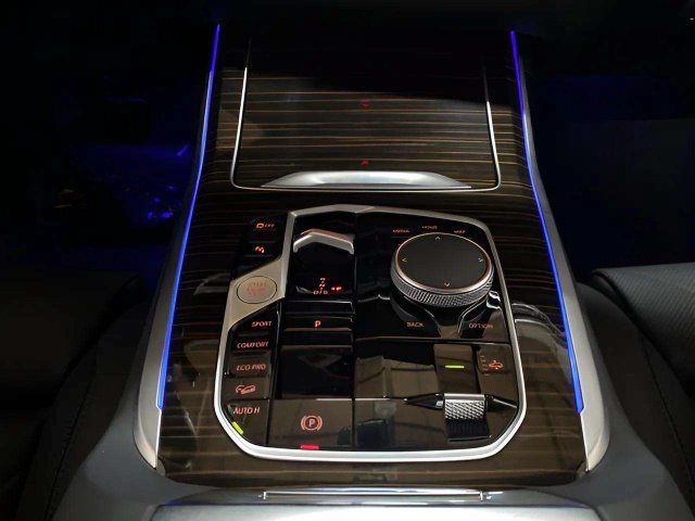 Used 2026 BMW X7 xDrive40i w/ Premium Package AWD/4WD image 76