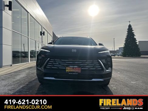 Used 2025 Buick Envision Preferred image 2