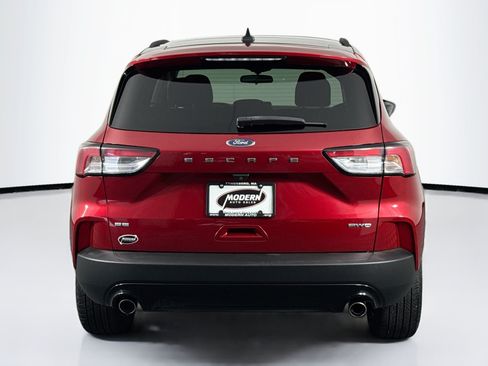 Used 2021 Ford Escape SE w/ SE Sport Appearance Package AWD/4WD image 10