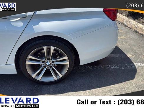 Used 2017 BMW 330i xDrive Sedan AWD/4WD image 10