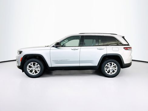 Used 2023 Jeep Grand Cherokee Limited AWD/4WD image 4