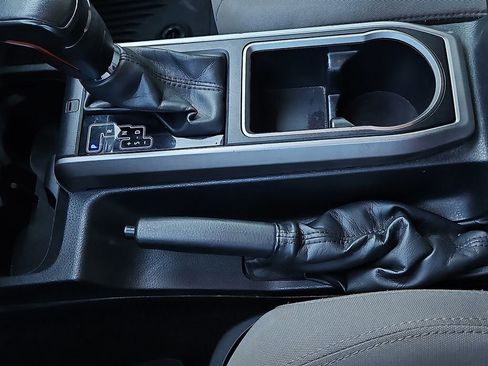 Used 2022 Toyota Tacoma SR5 image 24