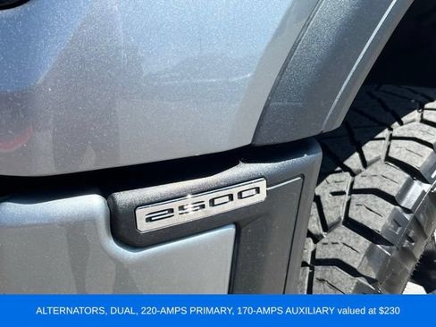 Used 2024 GMC Sierra 2500 Denali w/ Denali Reserve Package AWD/4WD image 9