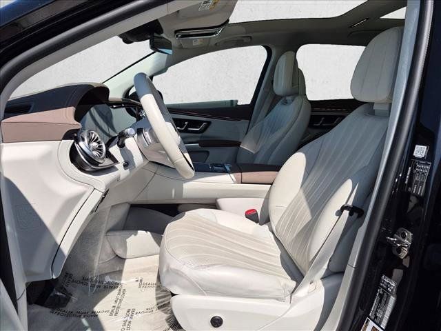 Used 2023 Mercedes-Benz EQS 580 4MATIC SUV image 16