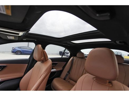 Used 2024 Mercedes-Benz E 350 4MATIC Sedan image 23