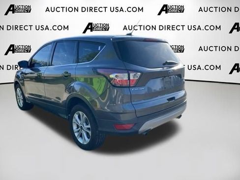 Used 2017 Ford Escape SE image 9