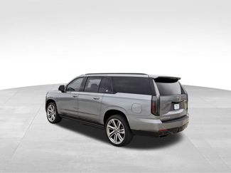New 2026 Cadillac Escalade ESV Sport AWD/4WD video 3