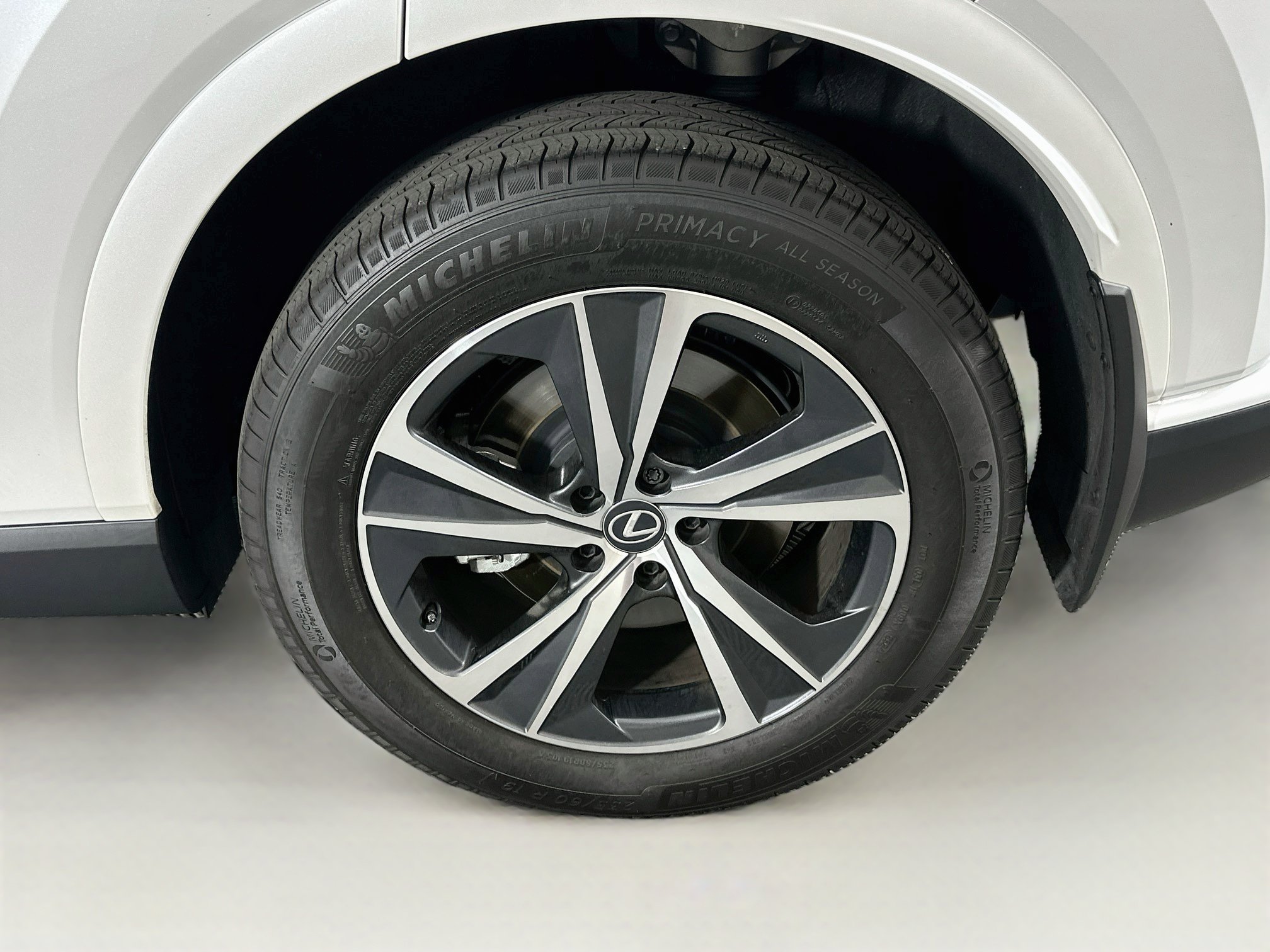 Used 2024 Lexus RX 350 Premium w/ Accessory Package (Z1) FWD image 11
