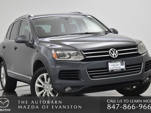 Used 2014 Volkswagen Touareg Sport AWD/4WD image 1