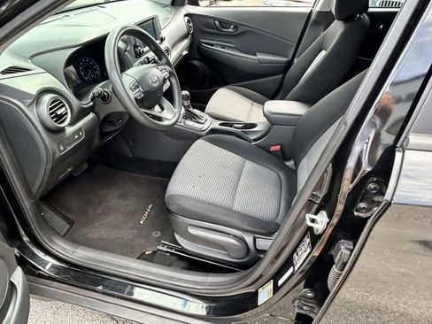Used 2021 Hyundai Kona SE FWD image 11